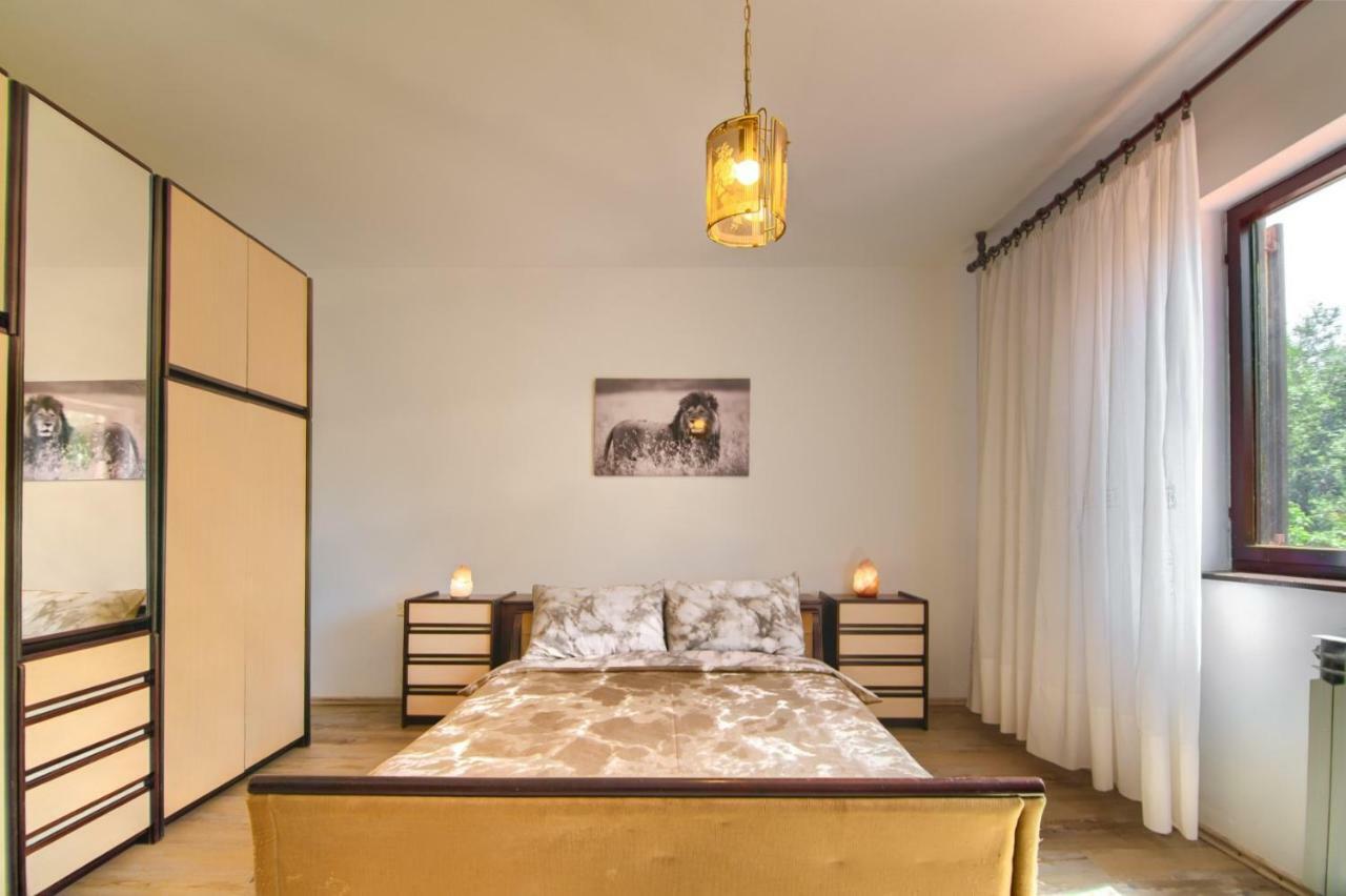 Apartma Mare *